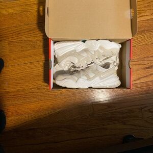 Nike Tech Hera Sneaker (Women's)